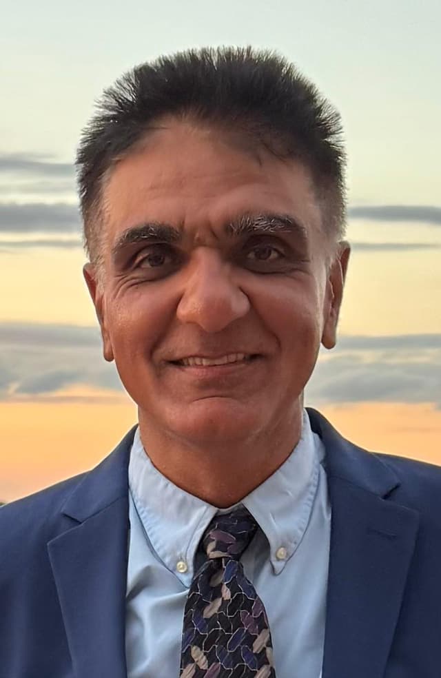 Dr. Vivek Arora